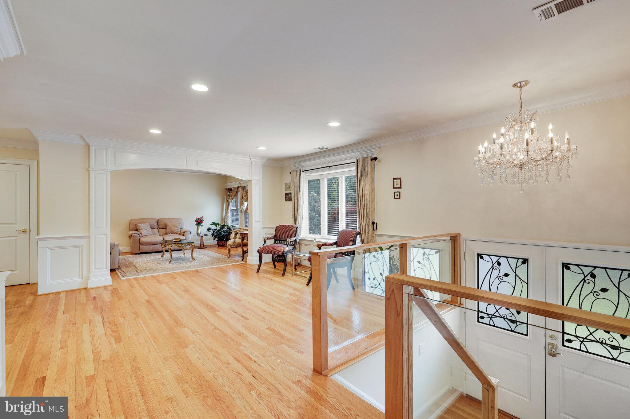 816 CONSTELLATION DRIVE