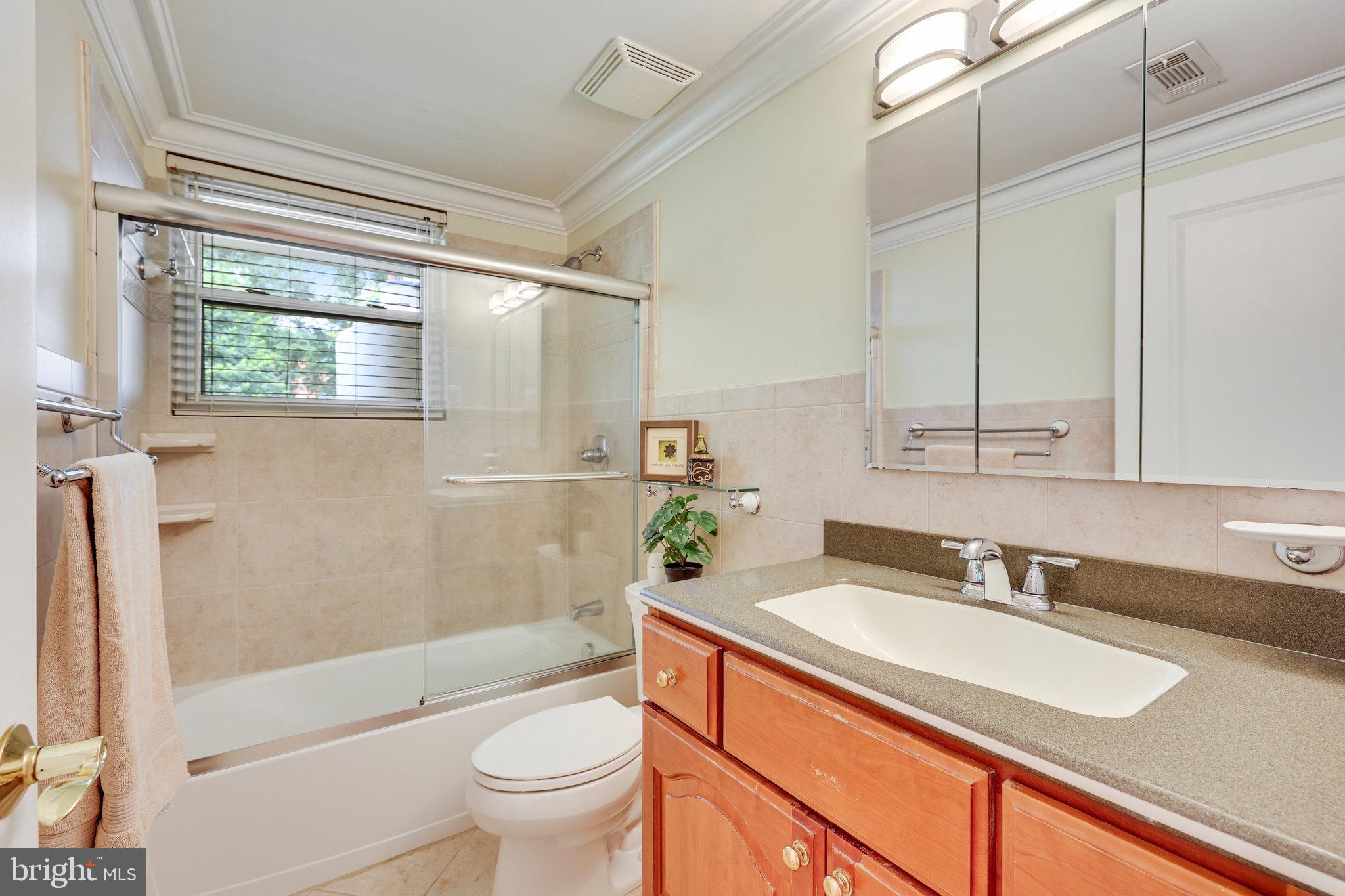 816 CONSTELLATION DRIVE