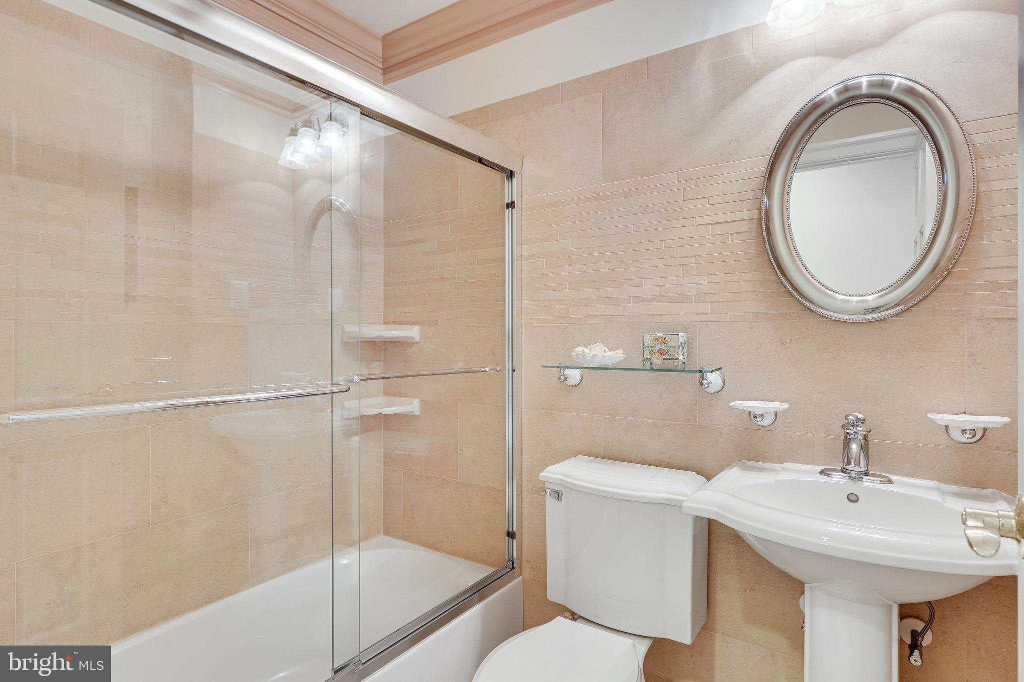 816 CONSTELLATION DRIVE