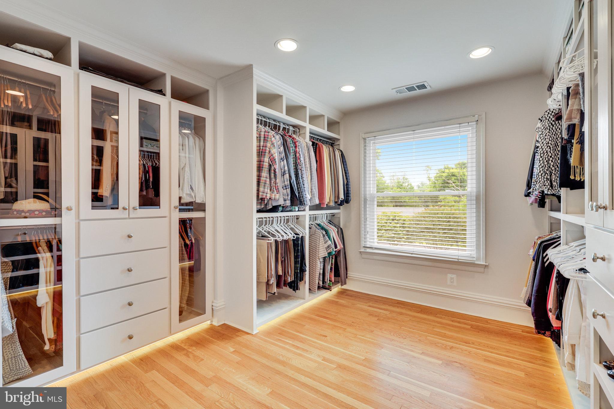 816 CONSTELLATION DRIVE