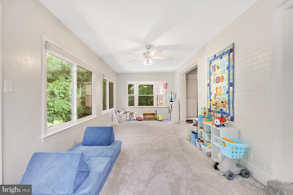 11300 COROBON LANE