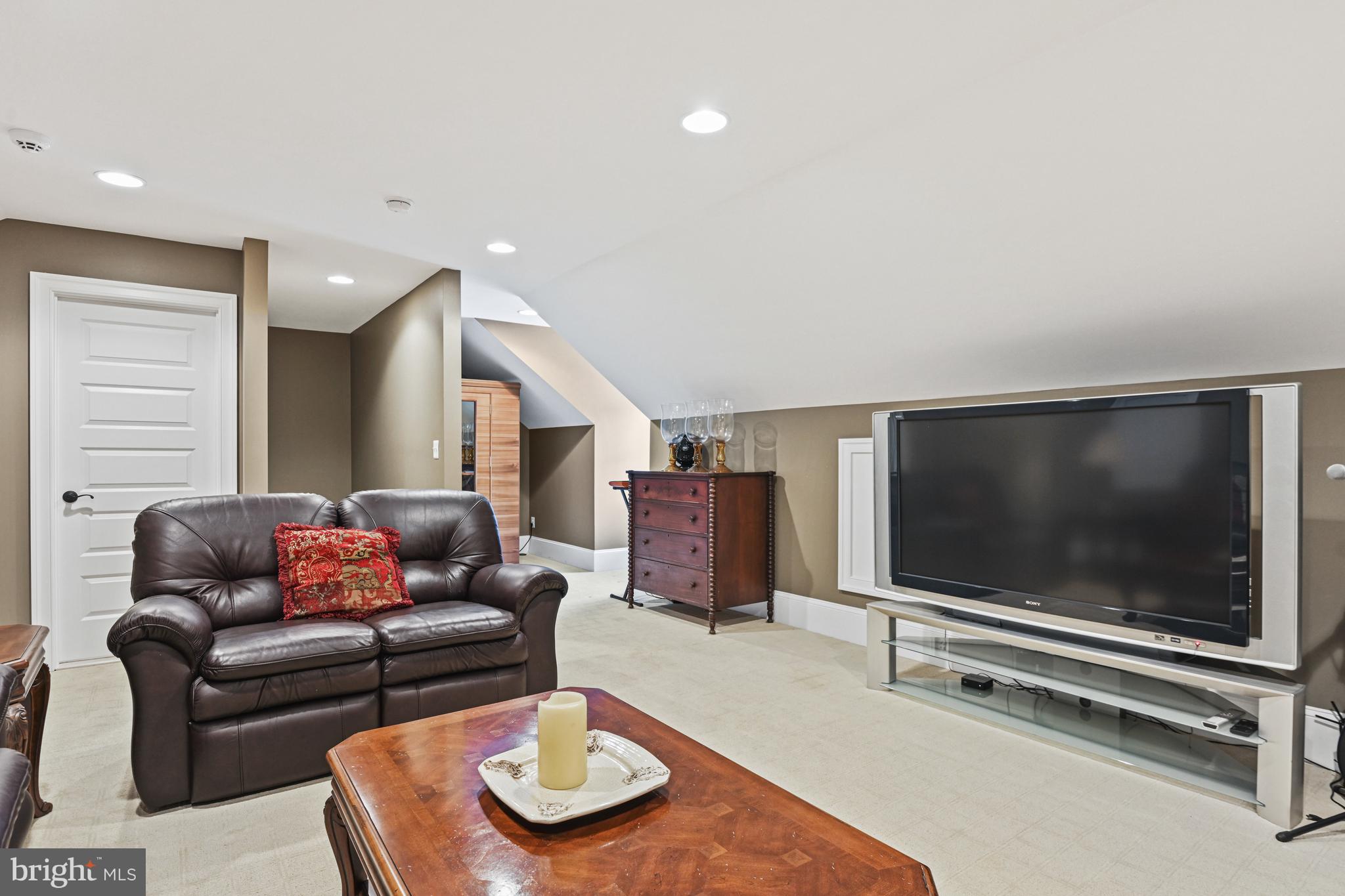 754 ELLSWORTH AVENUE