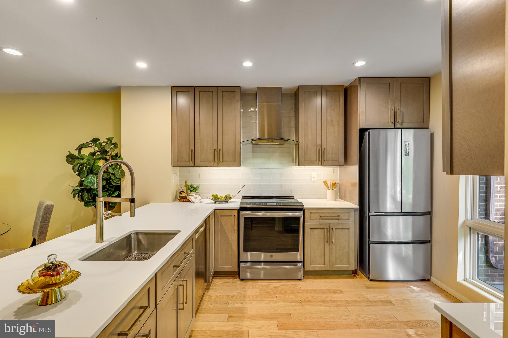 11529 BUTTONWOOD COURT