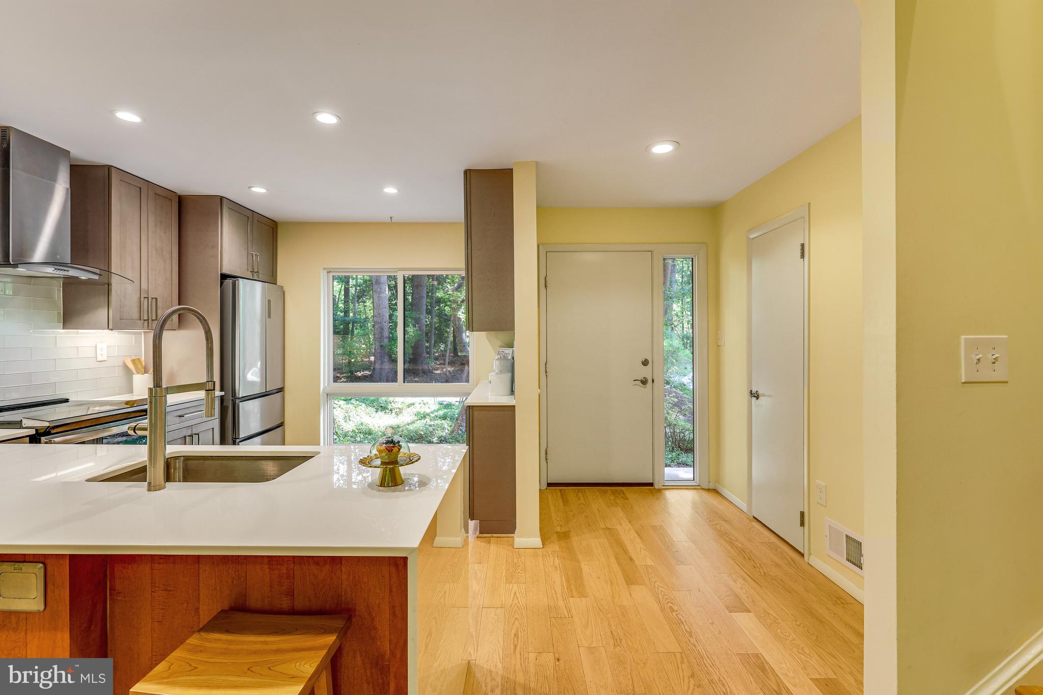 11529 BUTTONWOOD COURT