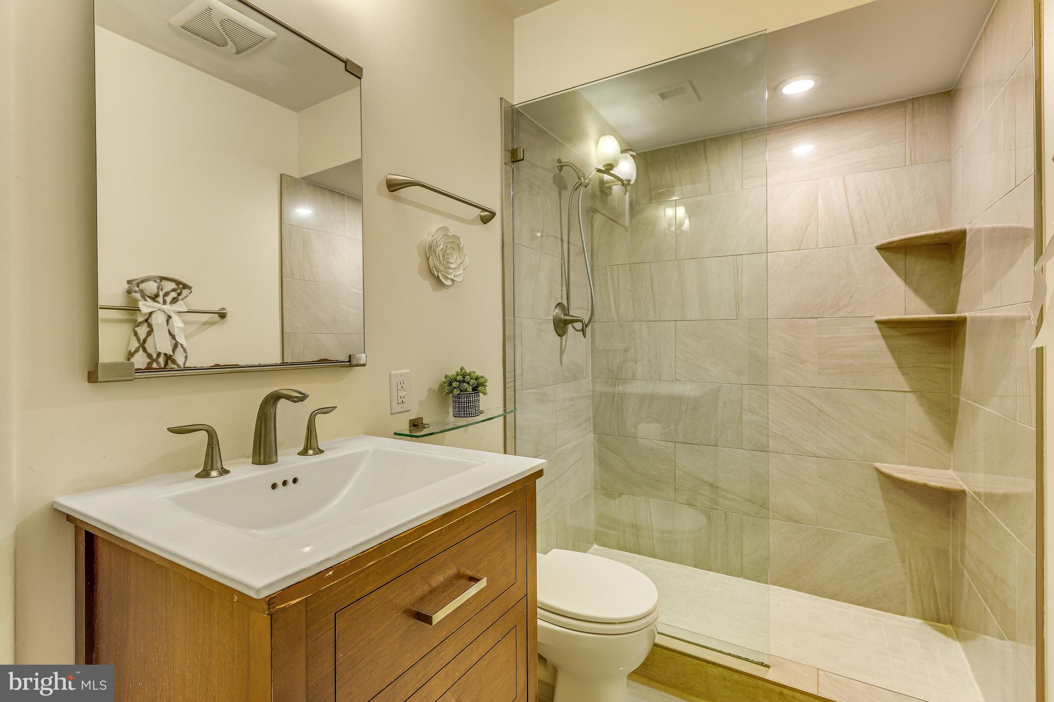 11529 BUTTONWOOD COURT