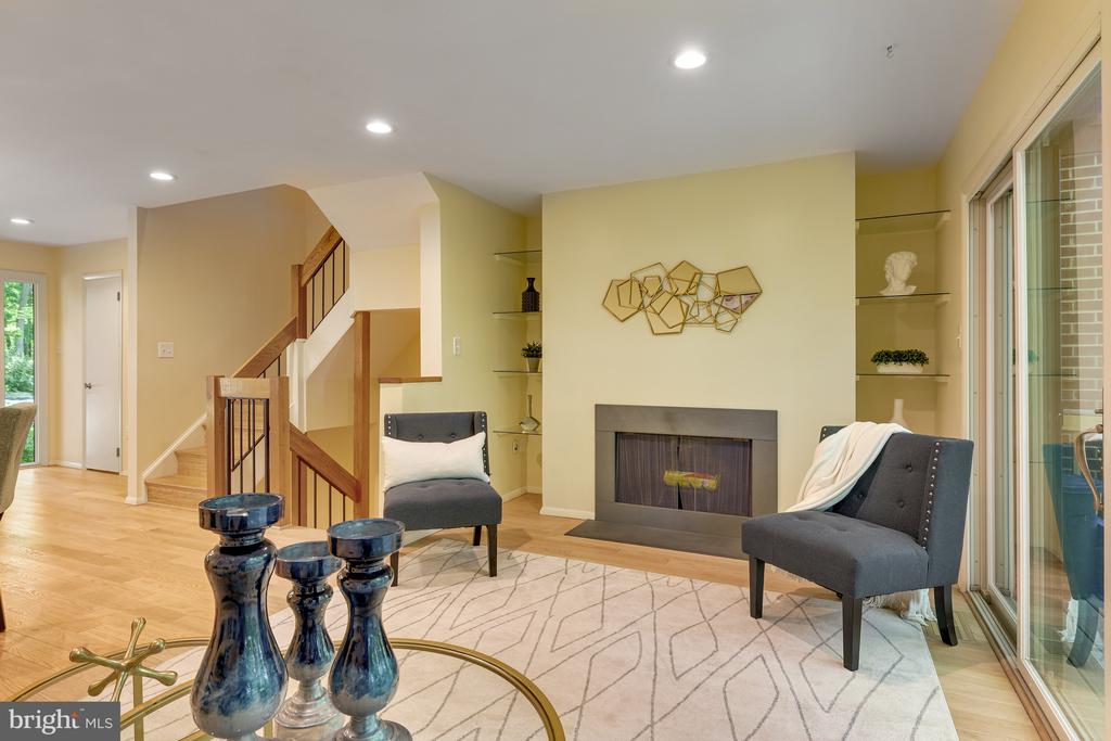 11529 BUTTONWOOD COURT