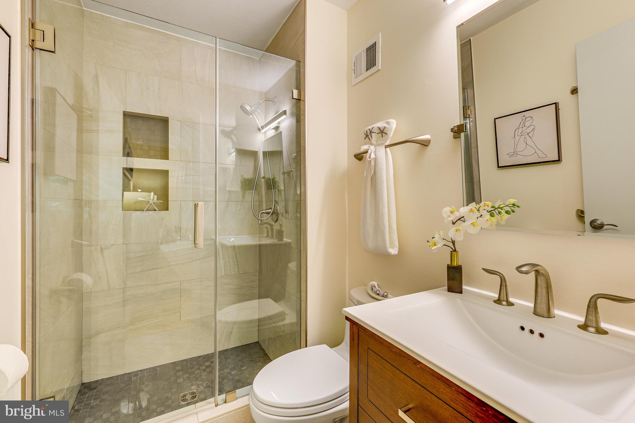 11529 BUTTONWOOD COURT