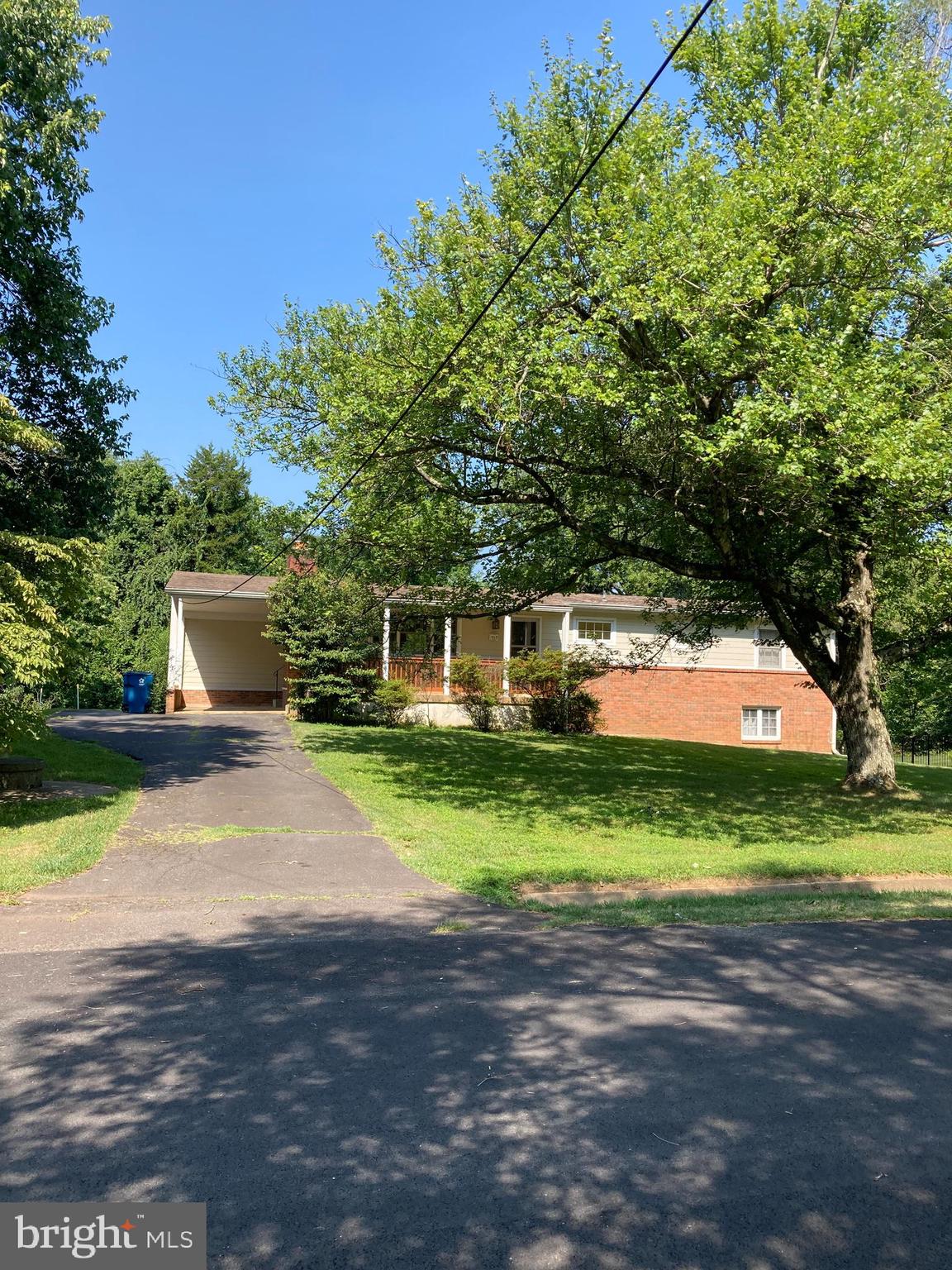 852 CONSTELLATION DRIVE