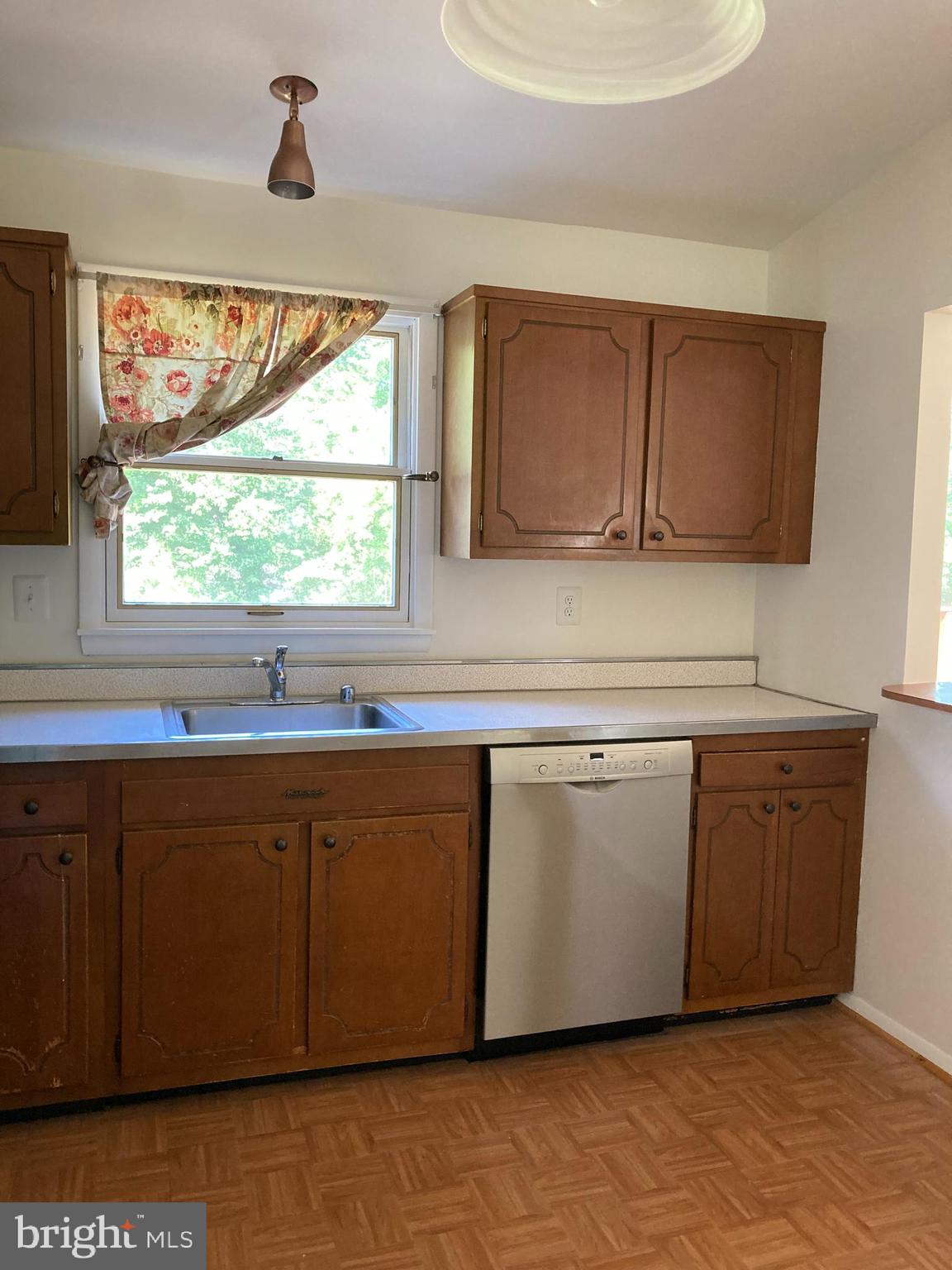 852 CONSTELLATION DRIVE