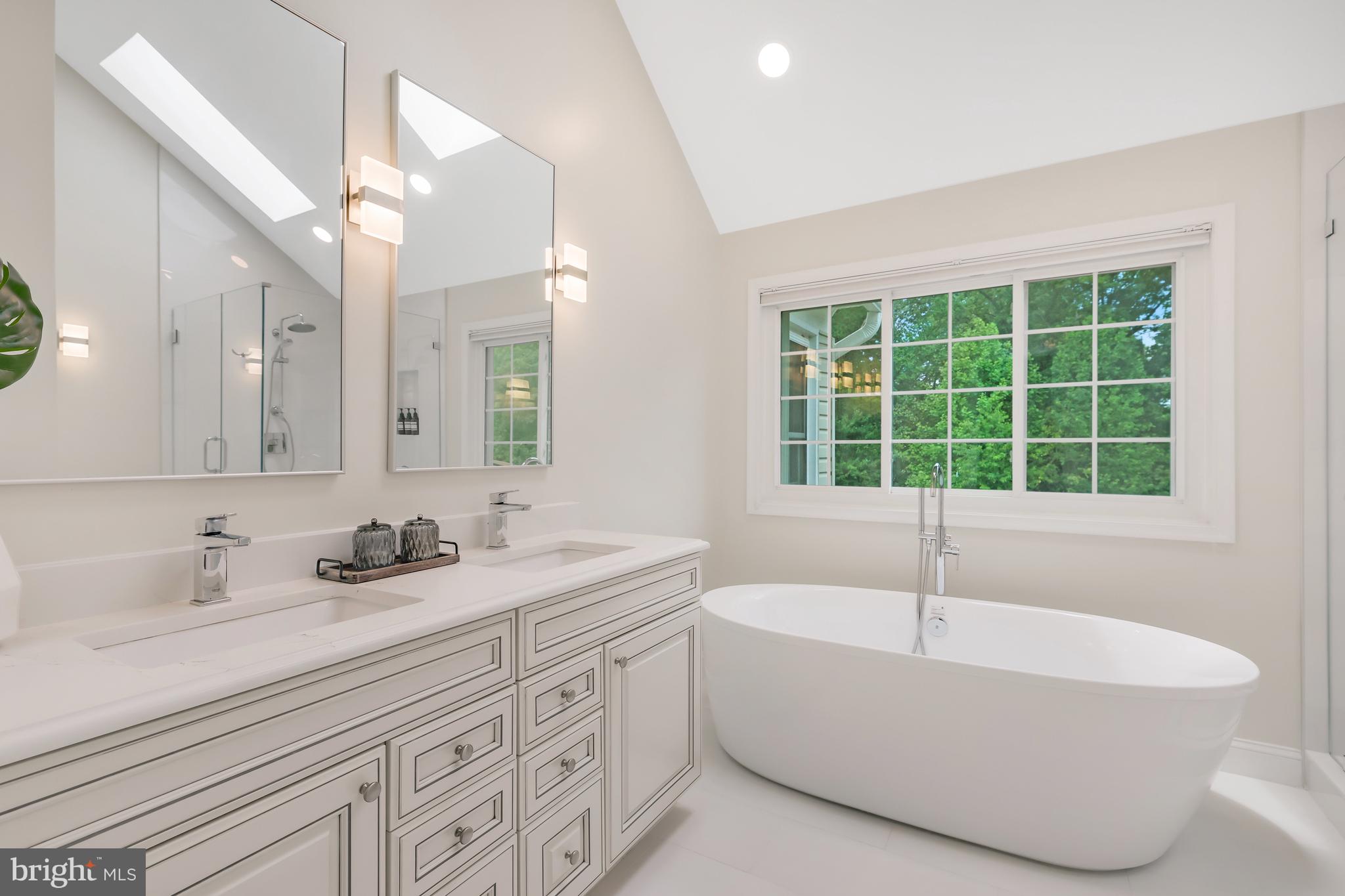 11602 ROLLING MEADOW DRIVE