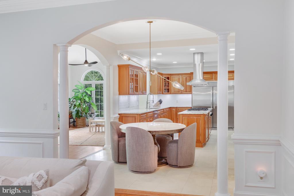 11602 ROLLING MEADOW DRIVE