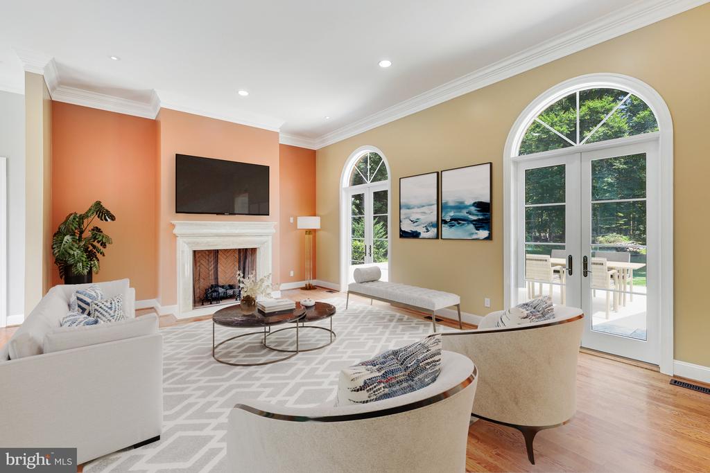 11304 SENECA CIRCLE