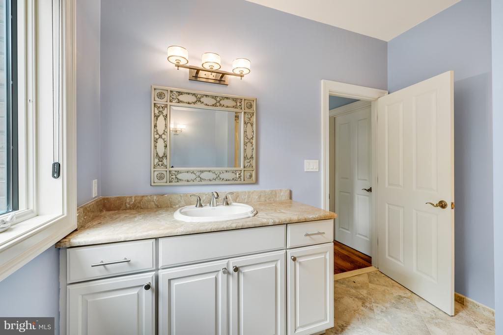 11304 SENECA CIRCLE
