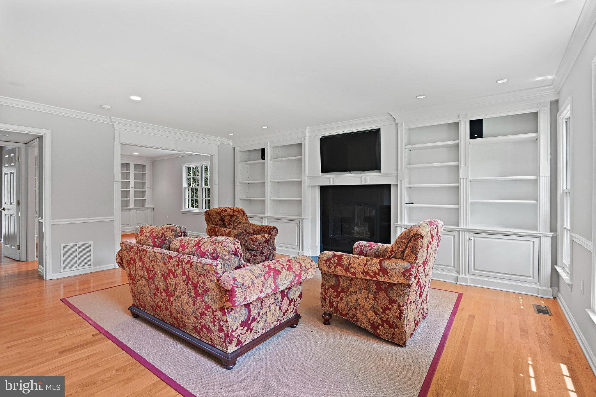 10916 BELGRAVIA COURT