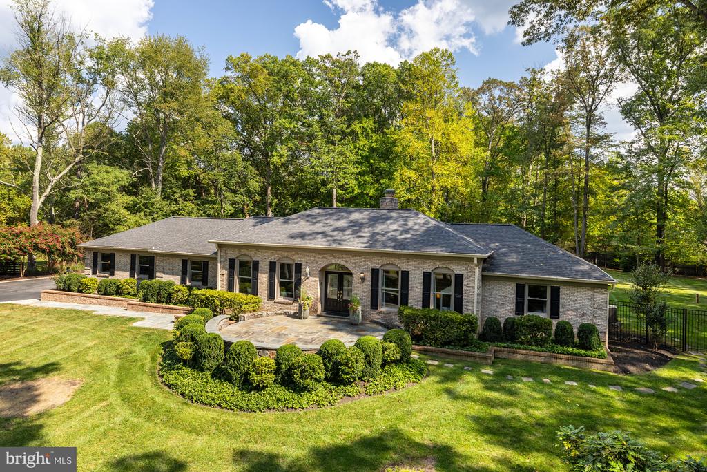 411 SPRINGVALE ROAD