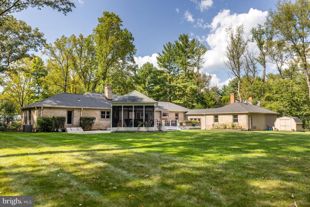 411 SPRINGVALE ROAD