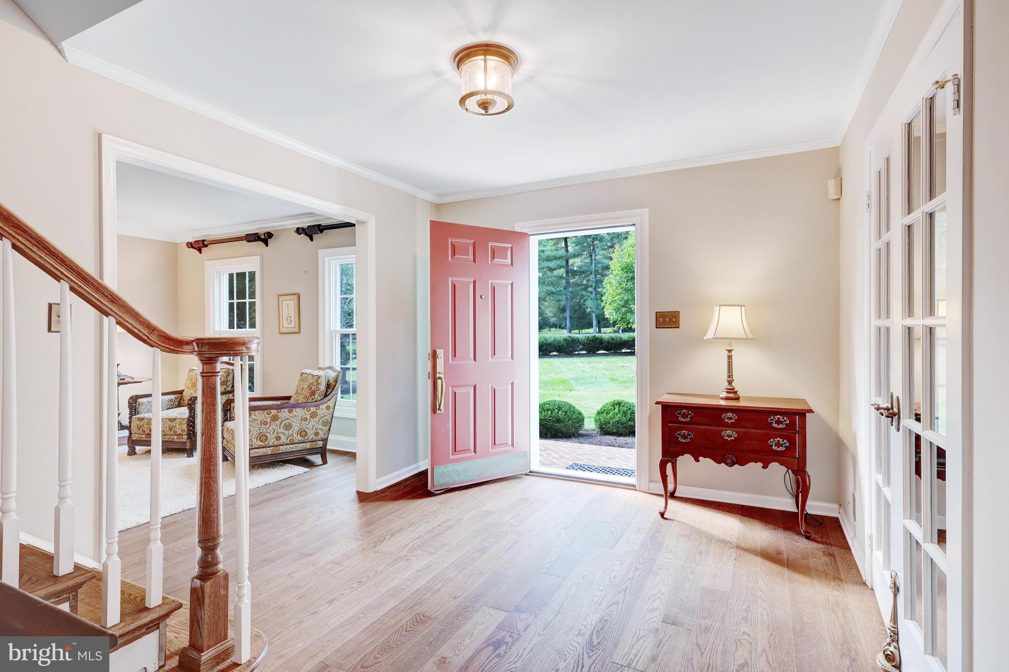 935 WELHAM GREEN ROAD