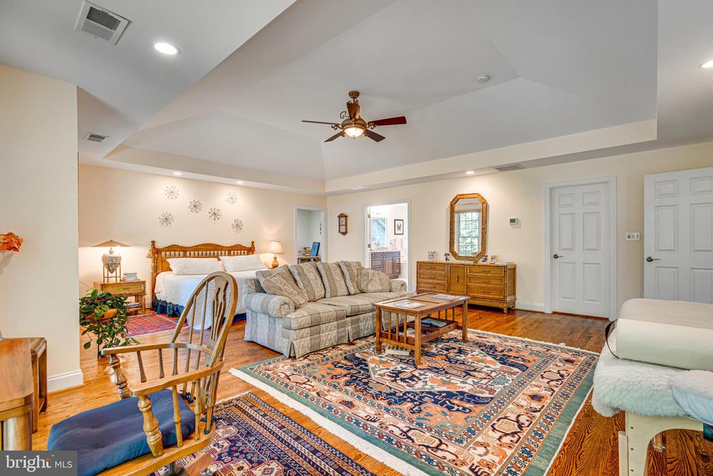 10107 NEDRA DRIVE