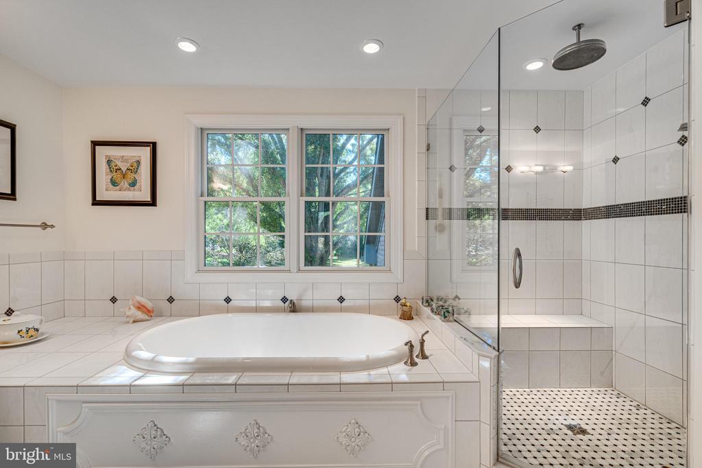 10107 NEDRA DRIVE
