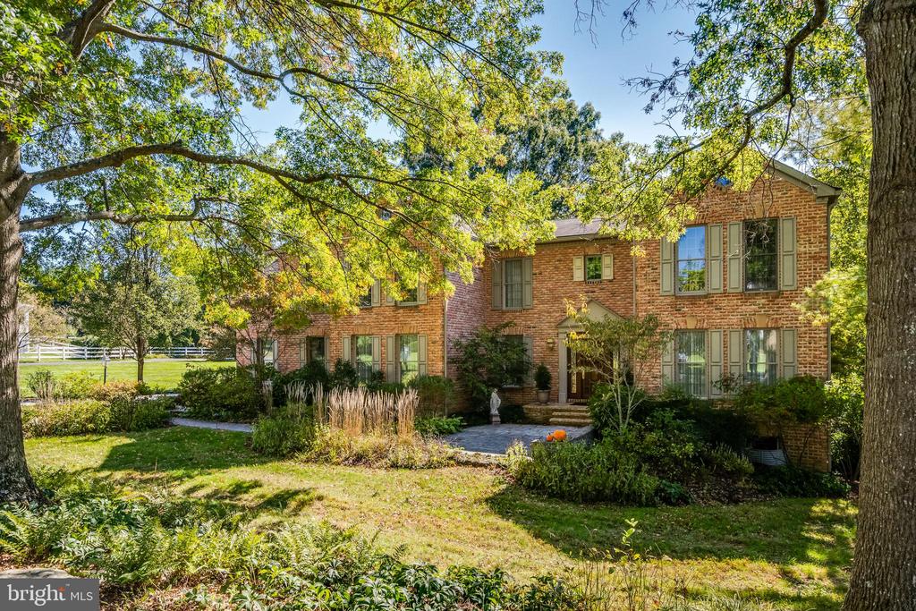 10107 NEDRA DRIVE