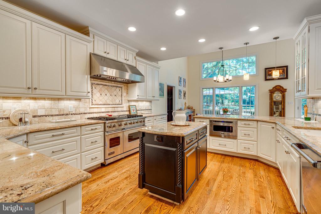 10107 NEDRA DRIVE