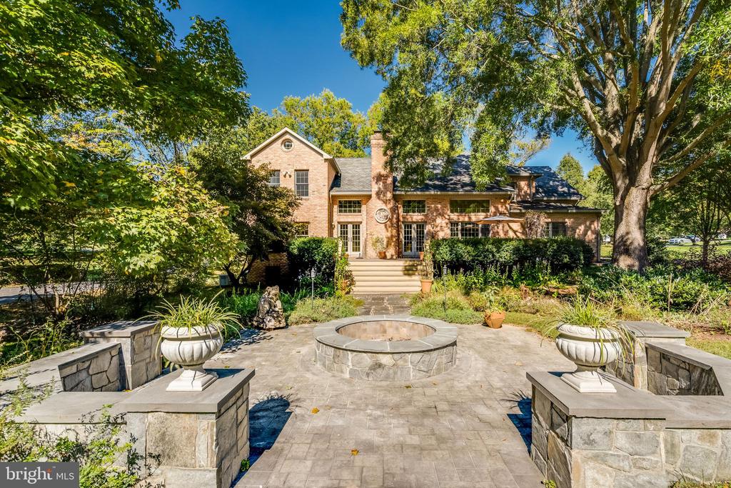 10107 NEDRA DRIVE