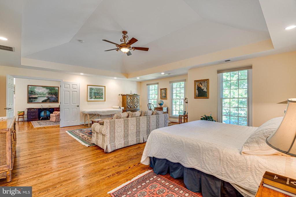 10107 NEDRA DRIVE