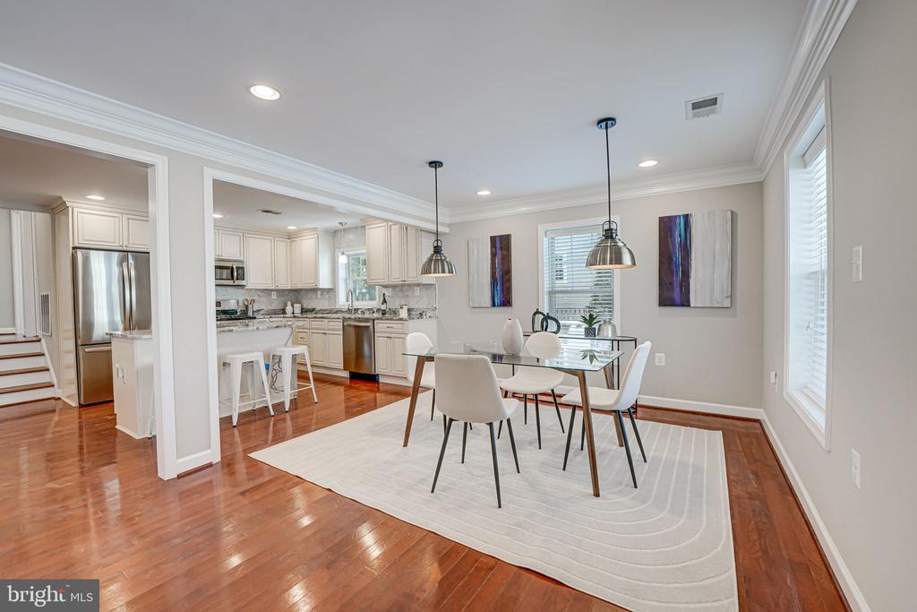 6449 SECOND STREET