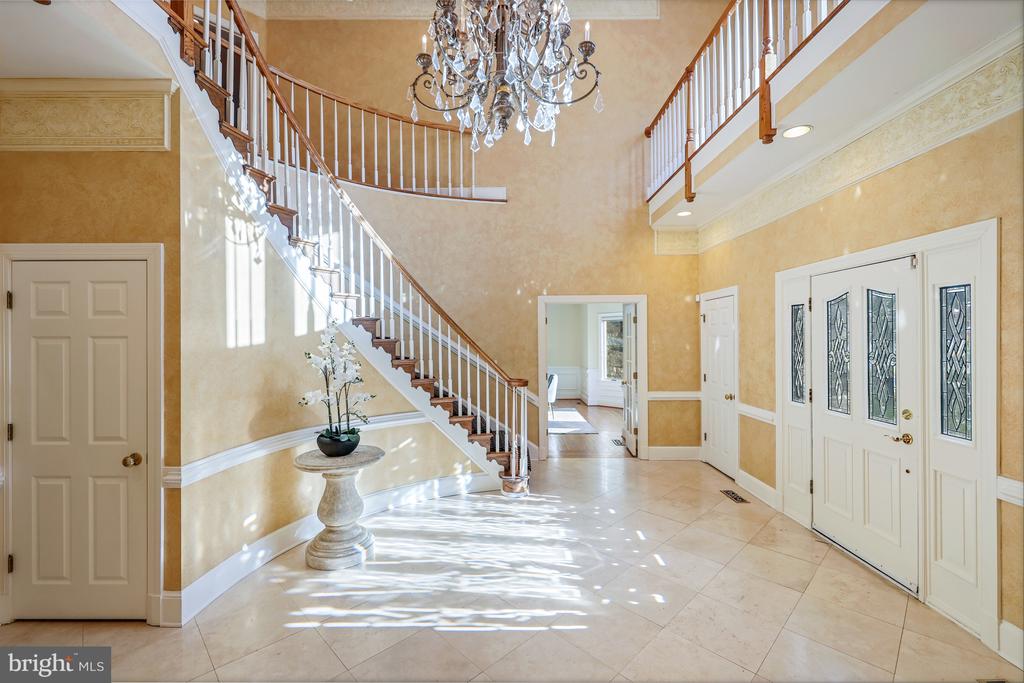 938 DOUGLASS DRIVE
