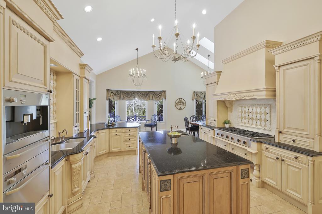 938 DOUGLASS DRIVE