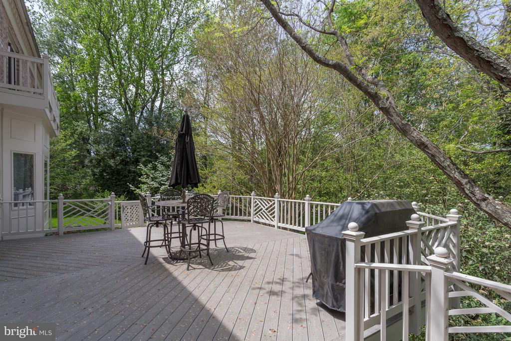 938 DOUGLASS DRIVE