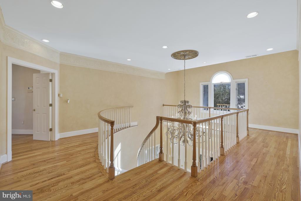 938 DOUGLASS DRIVE