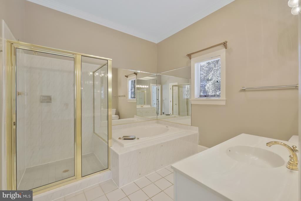 938 DOUGLASS DRIVE