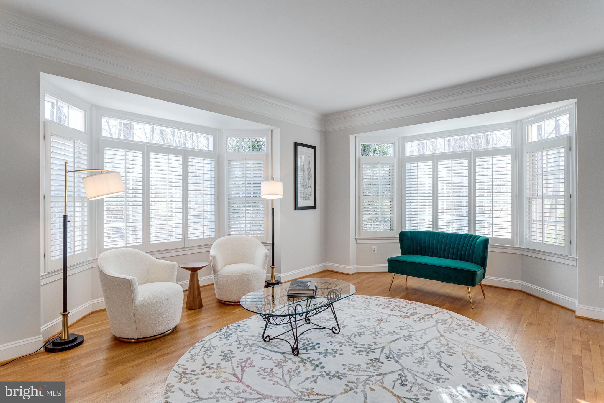 499 SENECA KNOLL COURT