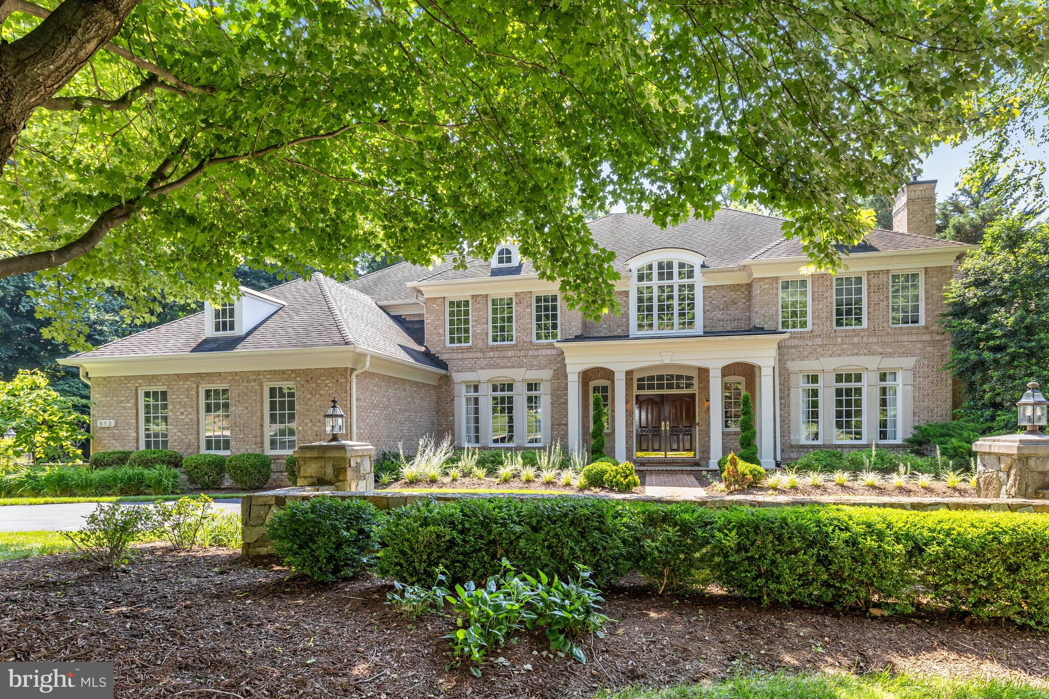 912 CENTRILLION DRIVE