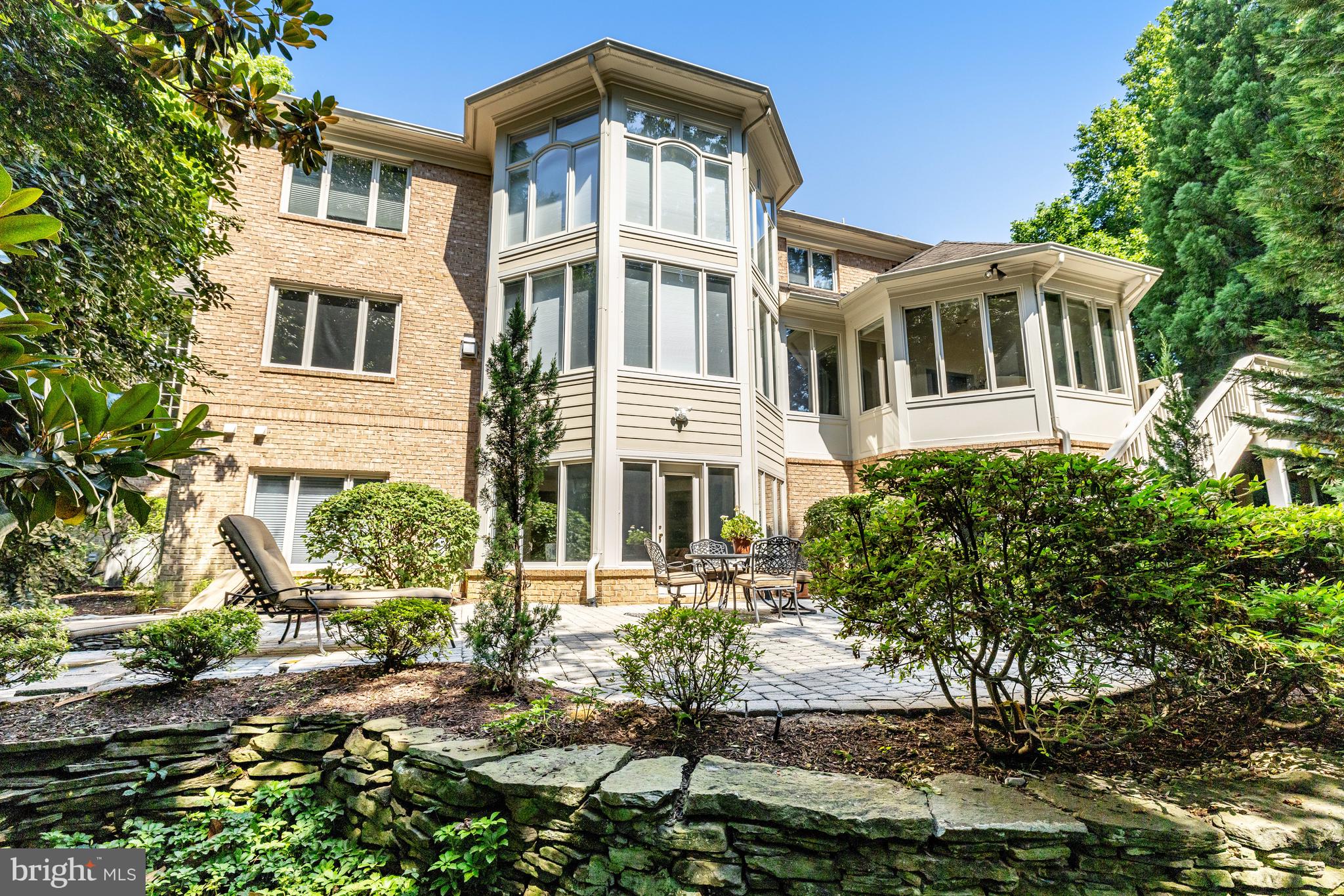 912 CENTRILLION DRIVE