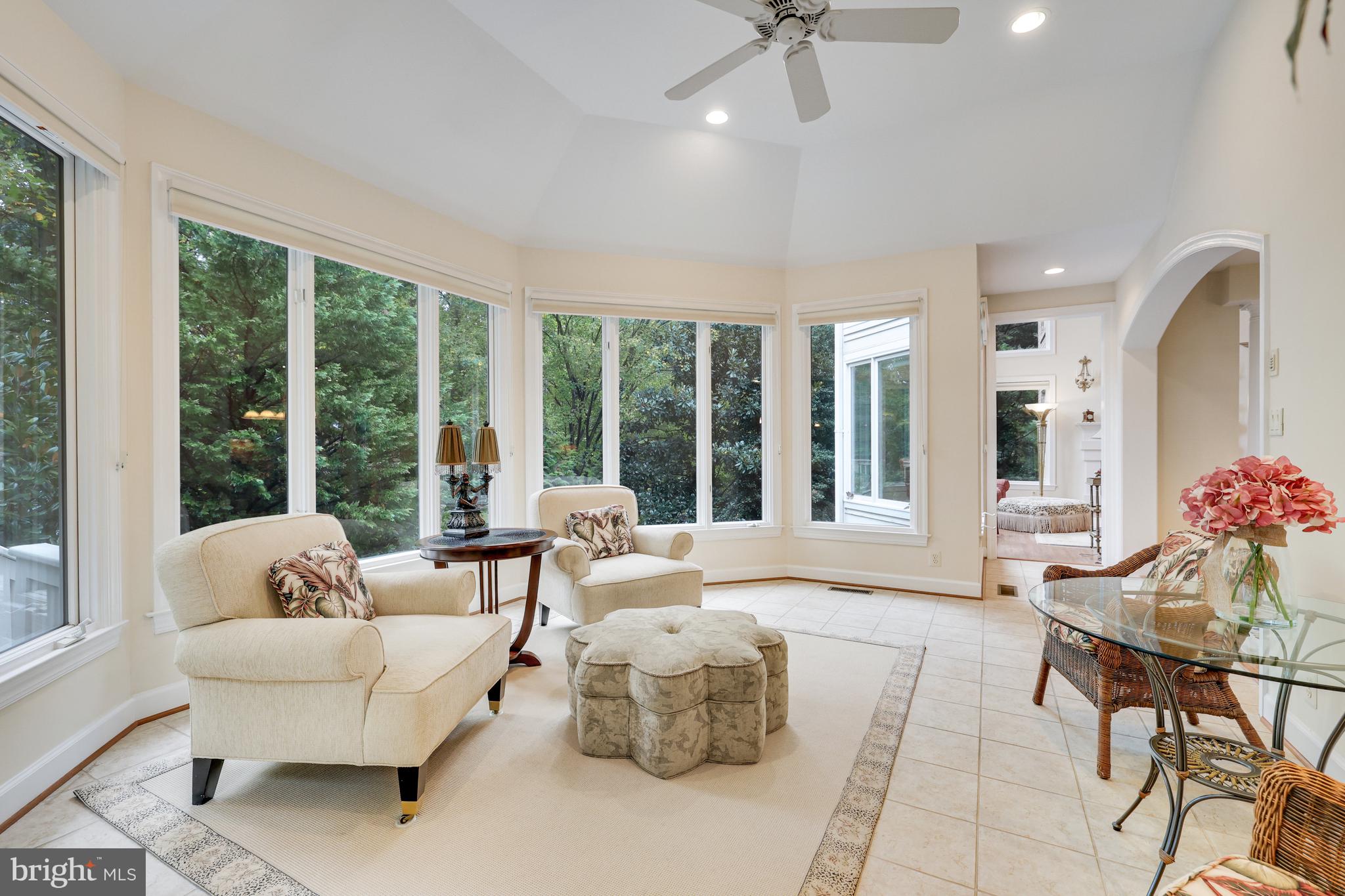 912 CENTRILLION DRIVE