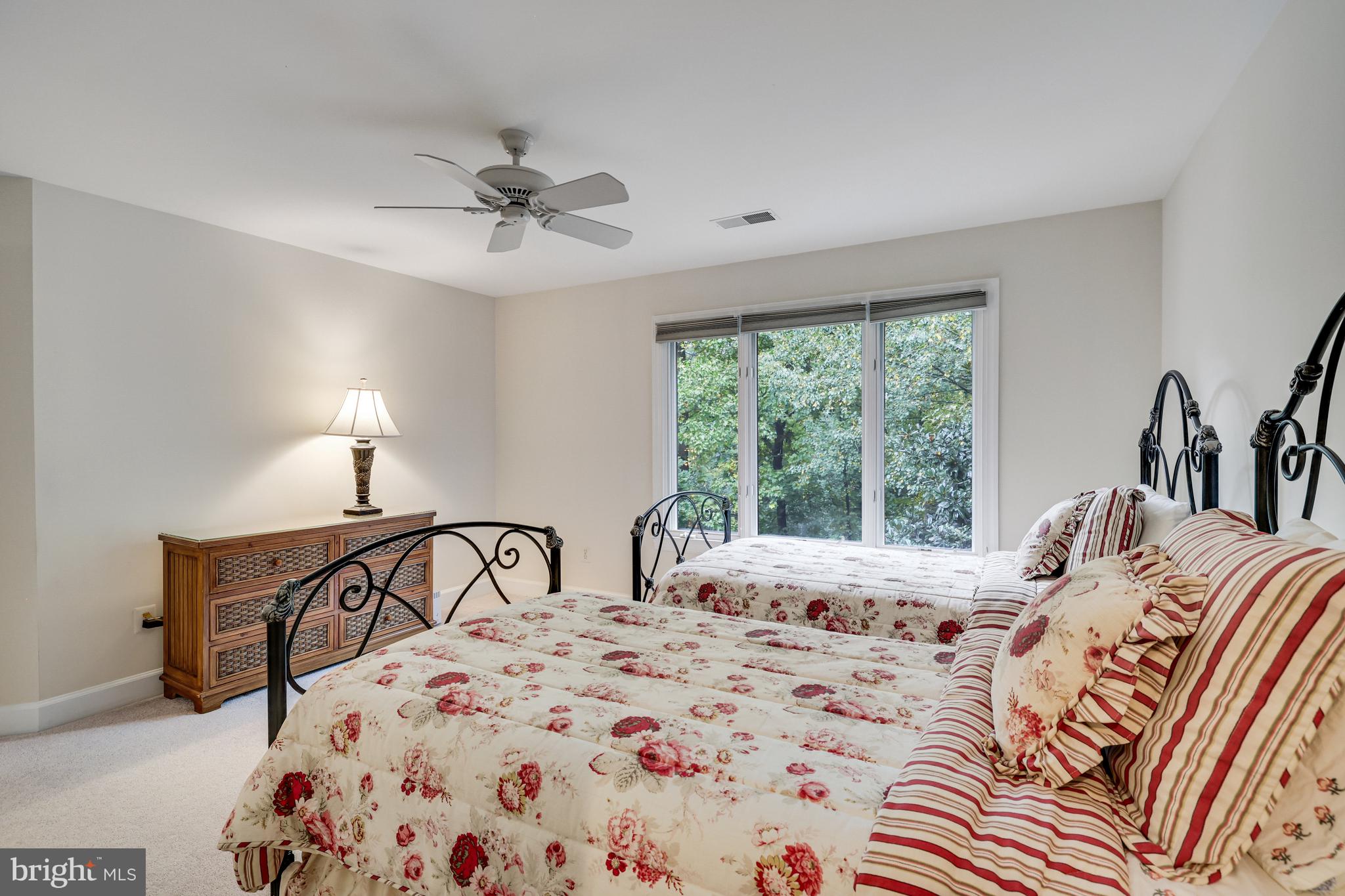 912 CENTRILLION DRIVE