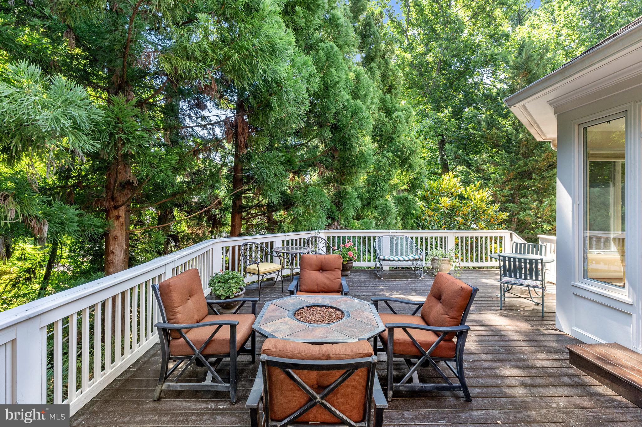 912 CENTRILLION DRIVE