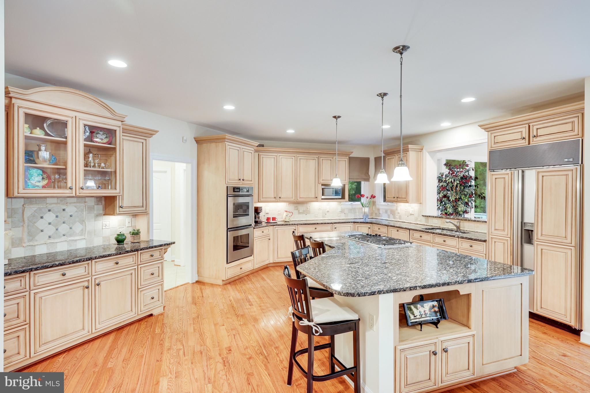 912 CENTRILLION DRIVE