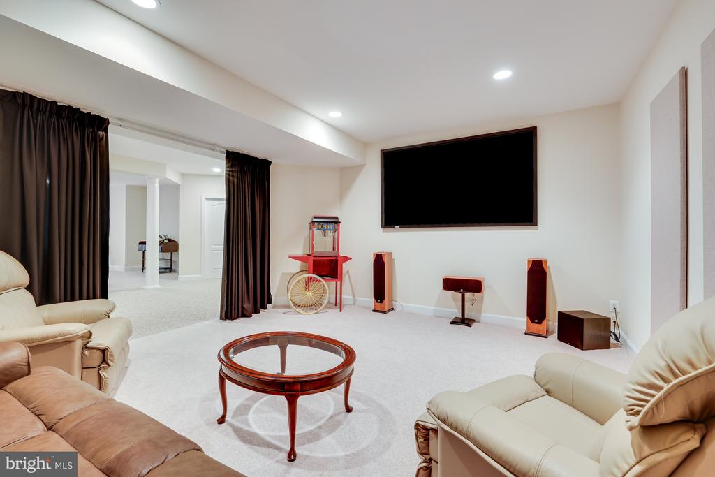 912 CENTRILLION DRIVE