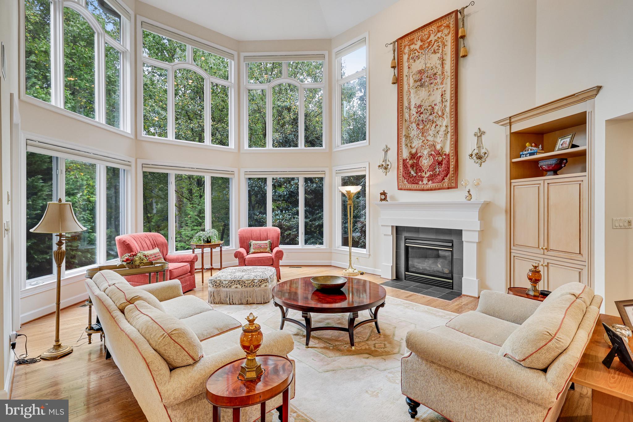 912 CENTRILLION DRIVE