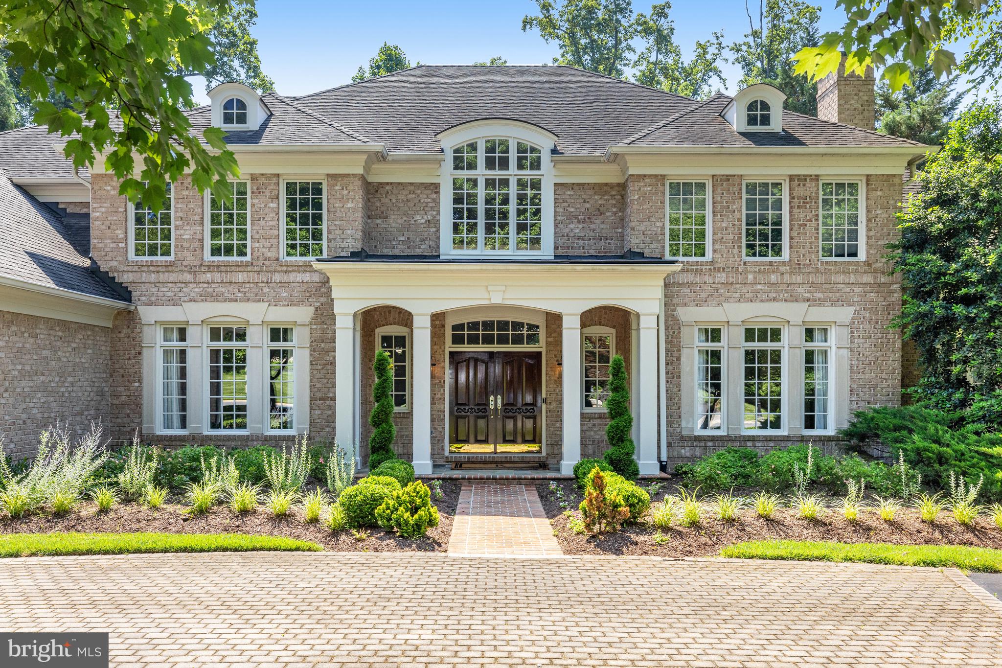 912 CENTRILLION DRIVE