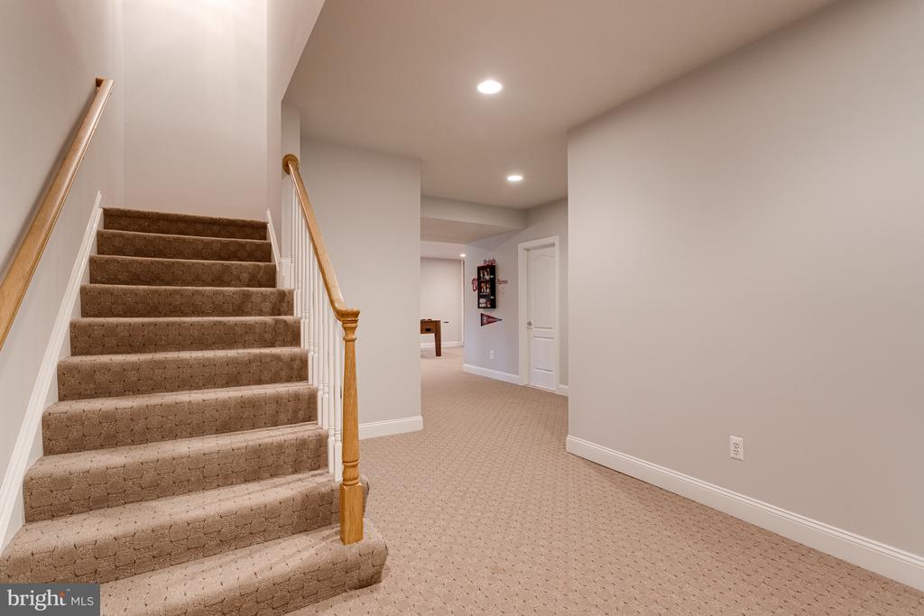 9617 TACKROOM LANE