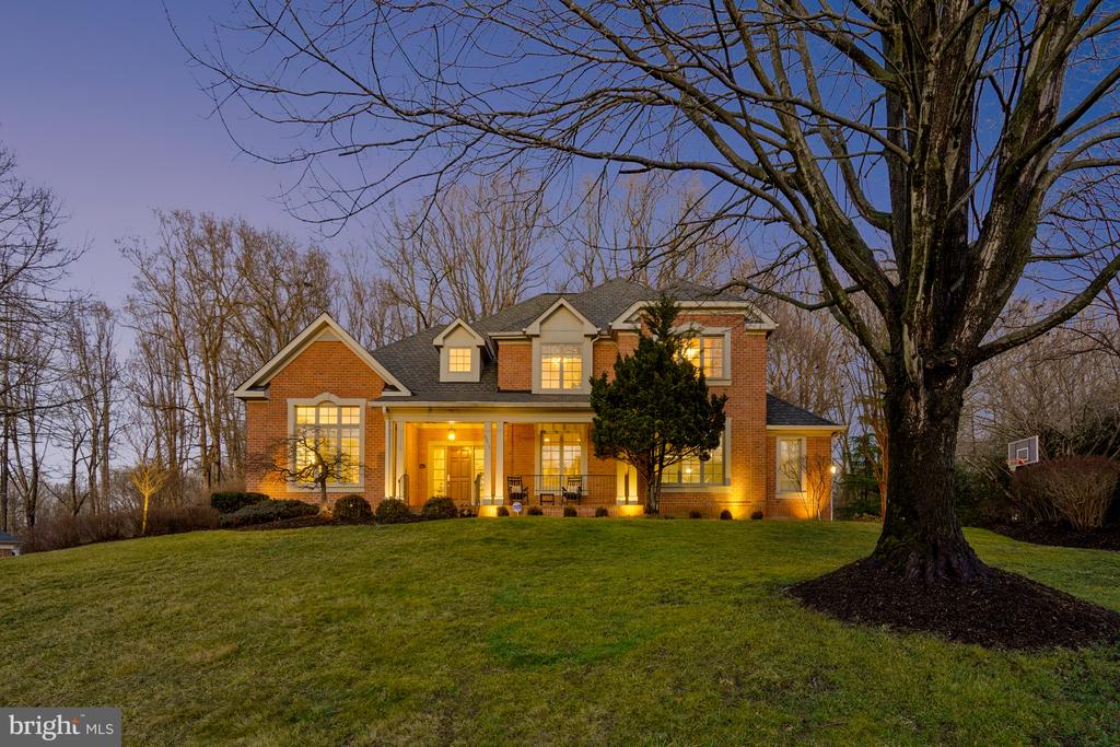 9617 TACKROOM LANE