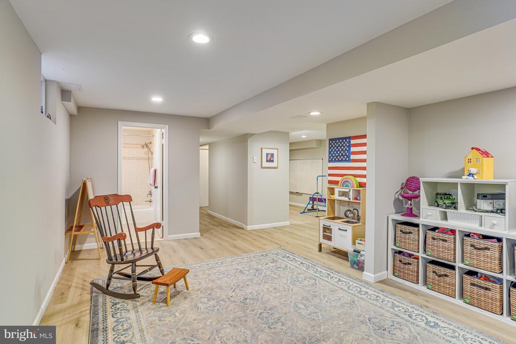 10708 WYNKOOP DRIVE