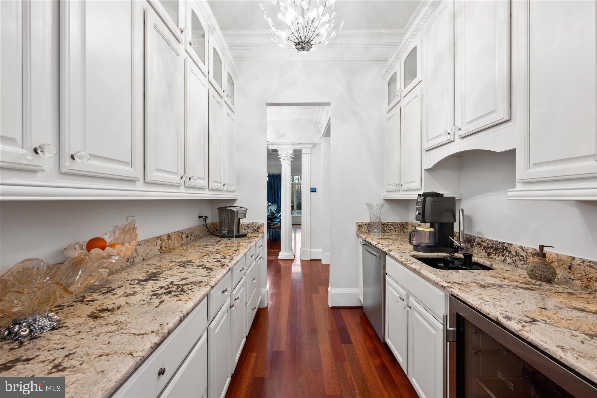 10306 ELIZABETH STREET