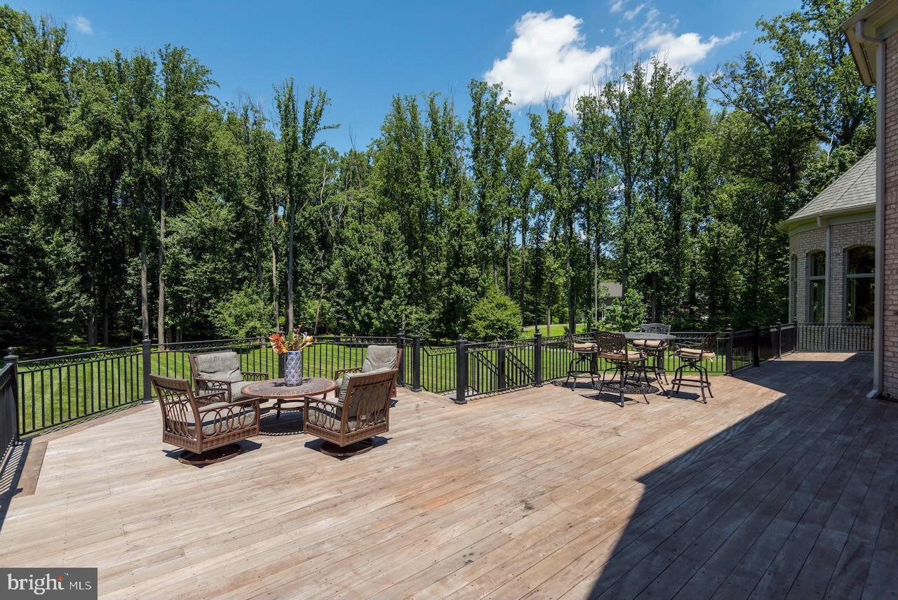 10306 ELIZABETH STREET