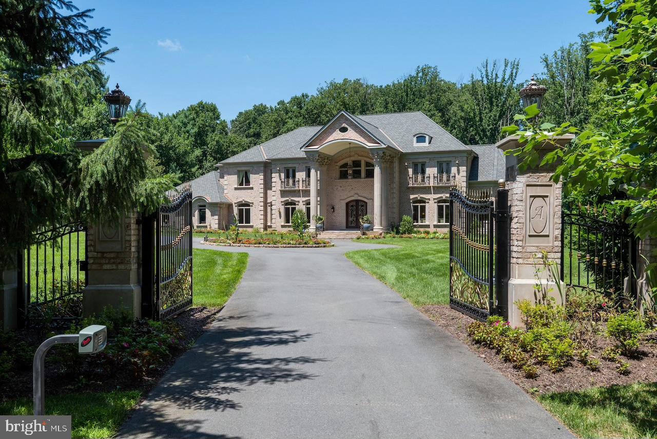 10306 ELIZABETH STREET