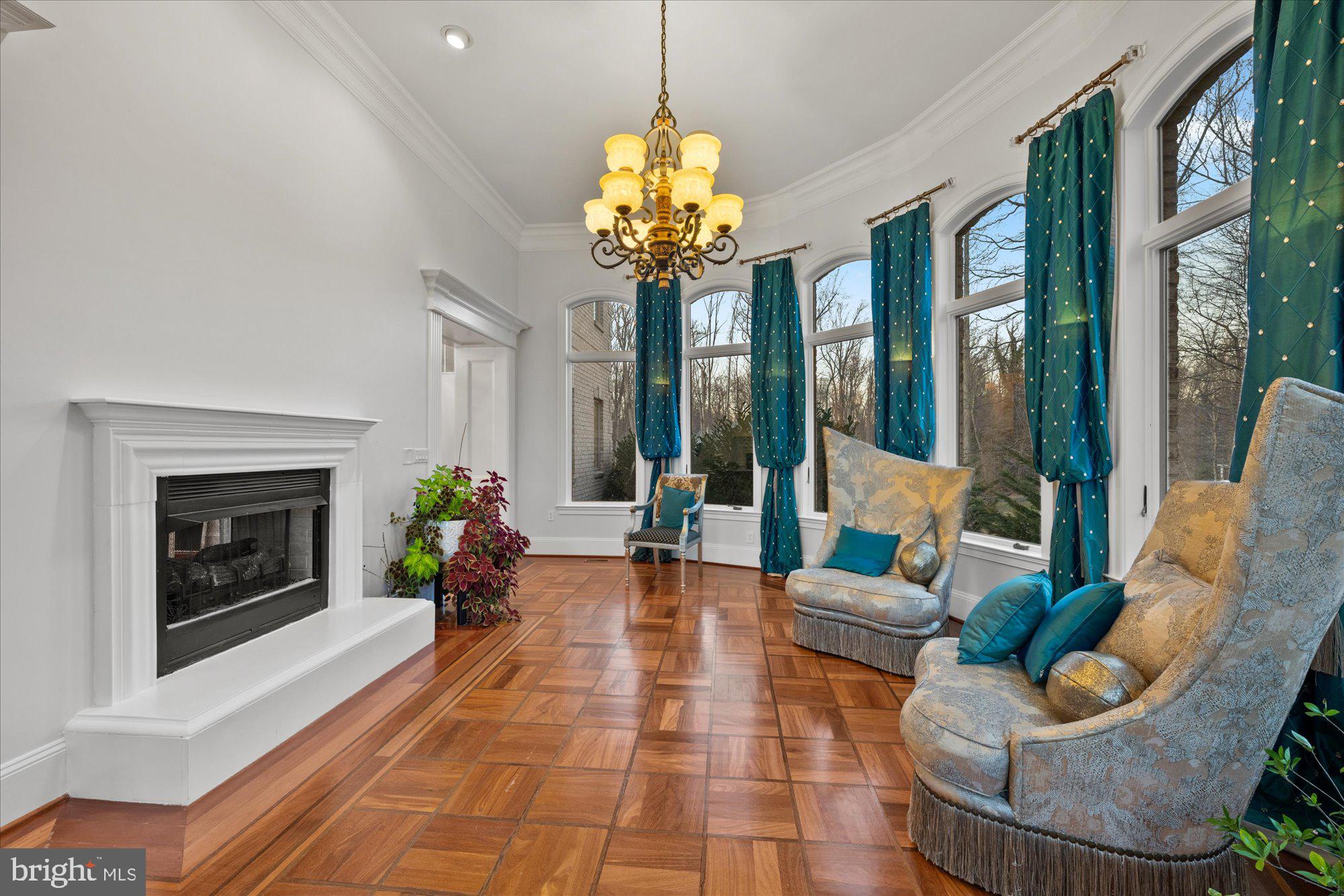 10306 ELIZABETH STREET